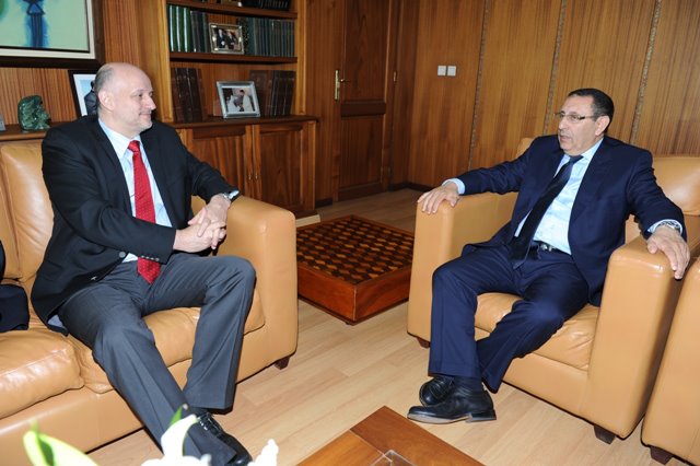M. Amrani s’entretient avec le Sous-Secrétaire d\'Etat aux Affaires Etrangères de la République de Pologne, Jerzy Pomianouwski.
