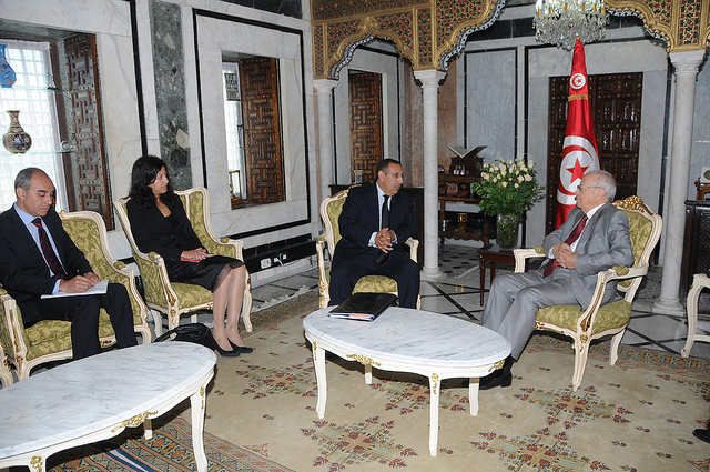 Youssef Amrani\'s meeting with Tunisian Prime Minister, M. Béji Caïd Essebsi