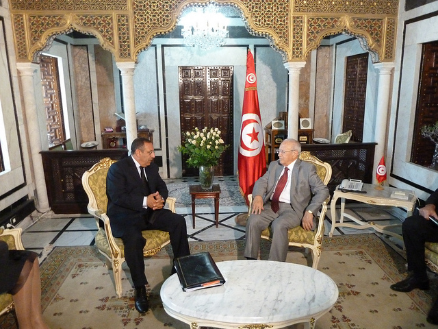 Youssef Amrani\'s meeting with Tunisian Prime Minister, M. Béji Caïd Essebsi