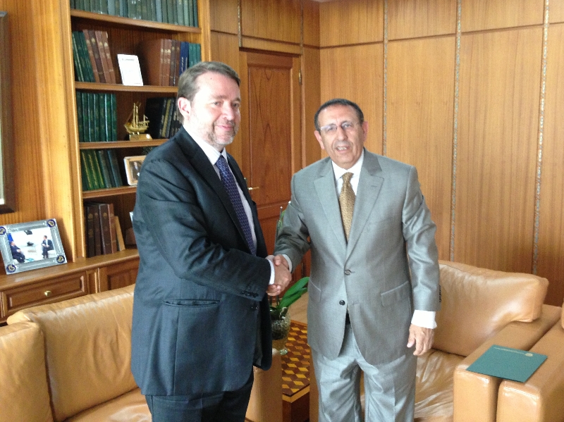Rencontre de M. Amrani avec le Chargé d’Affaires en pied (e.p) de la République de Colombie à Rabat, M.José Renato Salazar Acosta