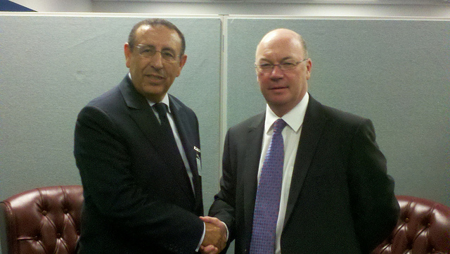 Entretien de M. Amrani avec le ministre au Foreign Office chargé du Moyen-Orient et de l’Afrique du nord, Alistair Burt en marge de la 67ème session de l’Assemblée Générale.